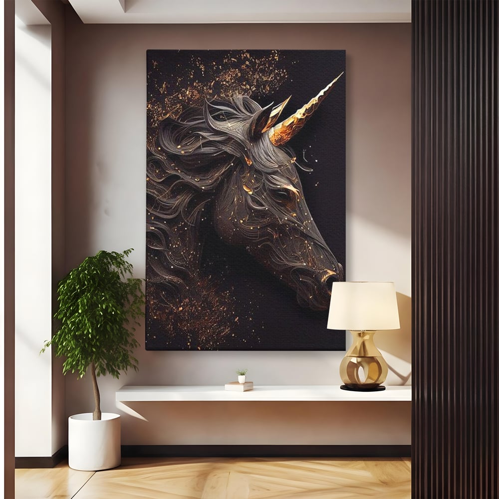 Tablou canvas cu portret de unicorn negru cu detalii aurii, fara rama, pe sasiu de lemn